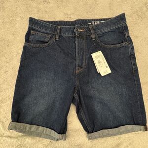 Denim Co. NWT Denim Shorts Size 34‎ Straight Blue